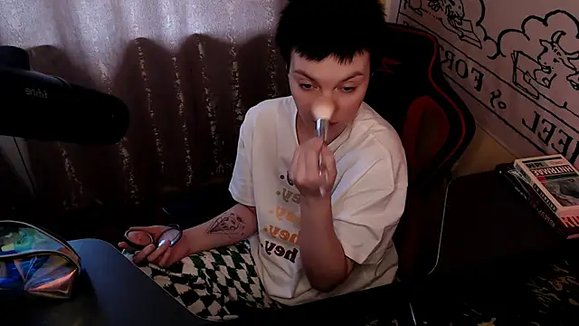 KrisNeal online show from 05.03.26