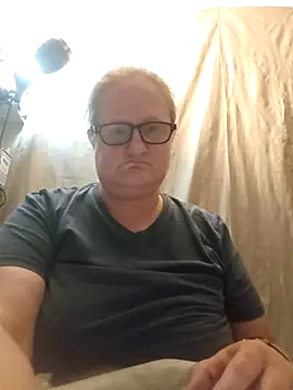 Snapshot of lindamarie_ chatting on 09.26.25 lindamarie  online show from 09.26.25