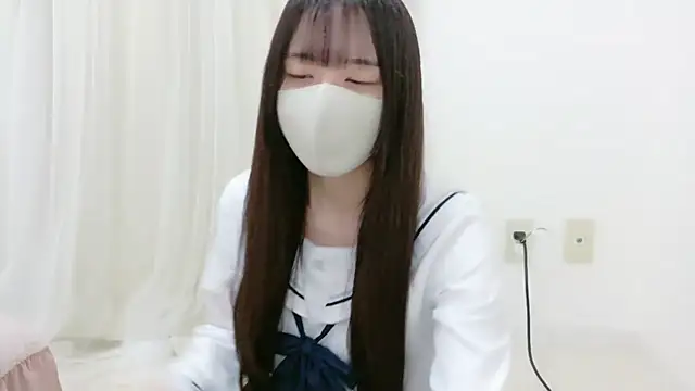 Snapshot of _Mia_land_ chatting on 10.29.25 Mia land online show from 10.29.25