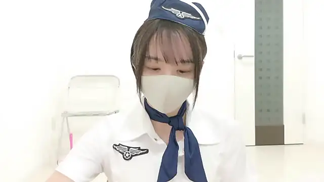 Snapshot of _Mia_land_ chatting on 11.28.25 Mia land online show from 11.28.25