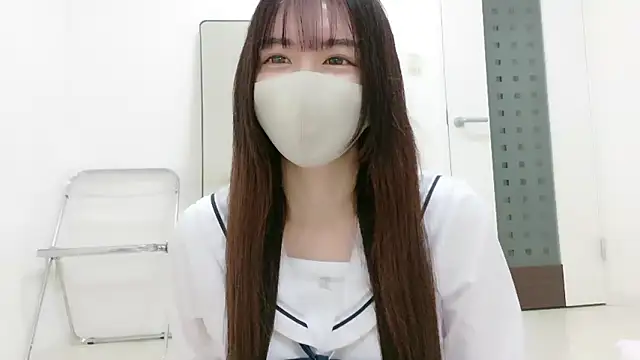 Snapshot of _Mia_land_ chatting on 12.19.25 Mia land online show from 12.19.25