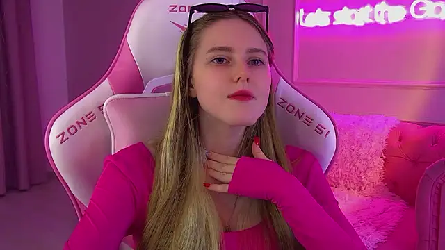 Snapshot of LexiBookwell chatting on 01.17.26 LexiBookwell online show from 01.17.26