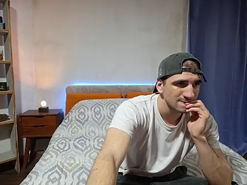 Snapshot of ObeyLust chatting on 11.12.25 ObeyLust online show from 11.12.25