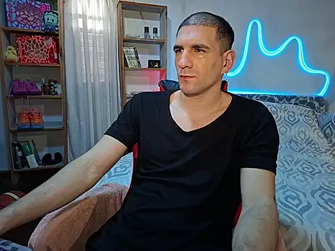 Snapshot of ObeyLust chatting on 11.20.25 ObeyLust online show from 11.20.25