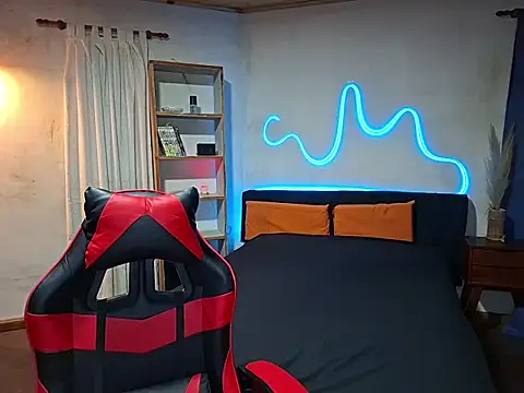 Snapshot of ObeyLust chatting on 11.22.25 ObeyLust online show from 11.22.25