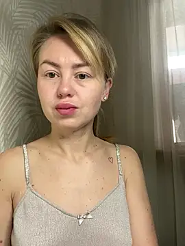 MartaLuna  online show from 11.03.25