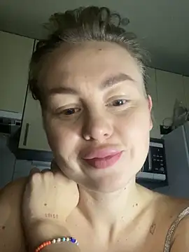 MartaLuna  online show from 11.25.25