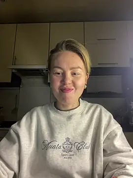 MartaLuna  online show from 02.06.26