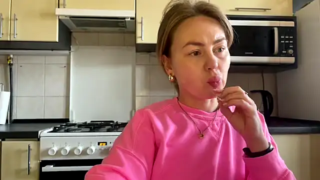 MartaLuna  online show from 03.16.26