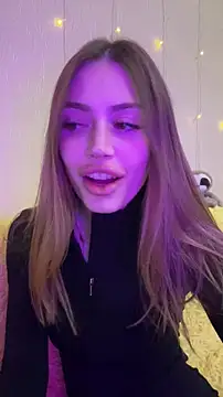 Snapshot of Elizabeth_Tay chatting on 01.05.26 Elizabeth Tay online show from 01.05.26