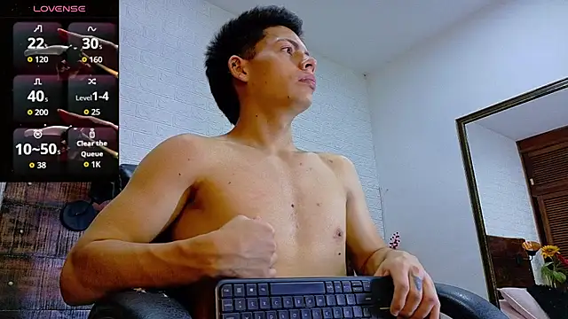 Snapshot of JhosuaVega chatting on 10.18.25 JhosuaVega online show from 10.18.25