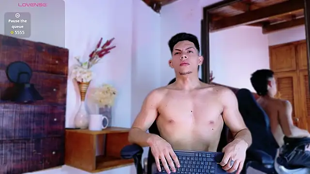 Snapshot of JhosuaVega chatting on 03.18.26 JhosuaVega online show from 03.18.26