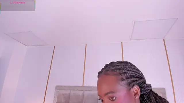 Snapshot of DakotaWangi chatting on 02.16.26 DakotaWangi online show from 02.16.26