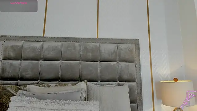 Snapshot of DakotaWangi chatting on 02.22.26 DakotaWangi online show from 02.22.26