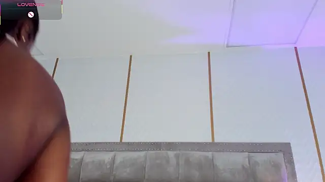 Snapshot of DakotaWangi chatting on 03.07.26 DakotaWangi online show from 03.07.26