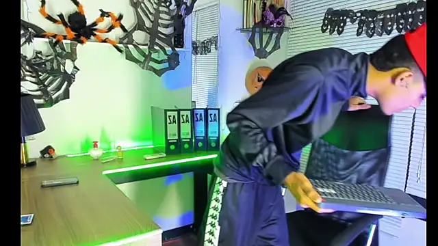 xxKamadevaxx online show from 10.12.25