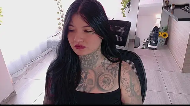 Snapshot of Unatatuada chatting on 10.06.25 Unatatuada online show from 10.06.25