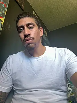Snapshot of busnfatnutsLildee chatting on 03.24.26 busnfatnutsLildee online show from 03.24.26