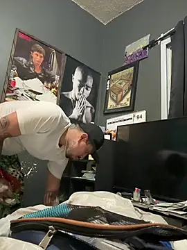 Snapshot of busnfatnutsLildee chatting on 04.14.26 busnfatnutsLildee online show from 04.14.26