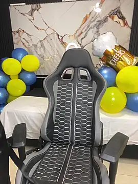 Megann 19  online show from 10.01.25