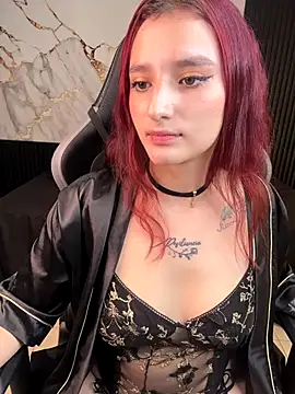 Megann 19  online show from 10.09.25