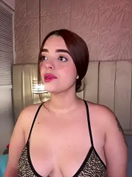 hannahst  online show from 06.08.26