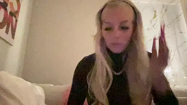 Snapshot of paulinaalatalo chatting on 02.09.26 paulinaalatalo online show from 02.09.26