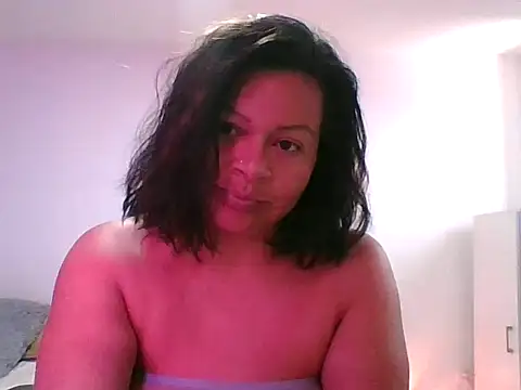 Snapshot of adri89-g chatting on 11.05.25 adri89-g online show from 11.05.25