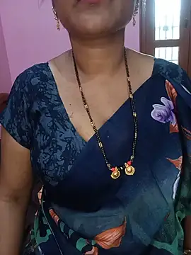 Snapshot of KannadaTamilTeluguBeauty chatting on 05.12.26 KannadaTamilTeluguBeauty online show from 05.12.26