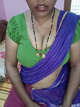 Snapshot of KannadaTamilTeluguBeauty chatting on 06.20.26 KannadaTamilTeluguBeauty online show from 06.20.26