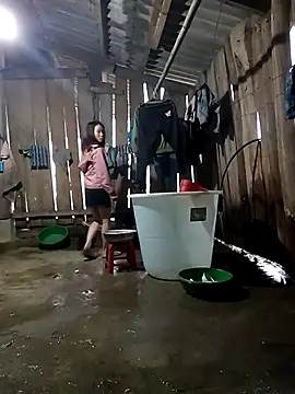 bonnie-00 online show from 10.31.25