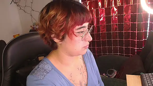 Miacatsito3 online show from 02.19.26