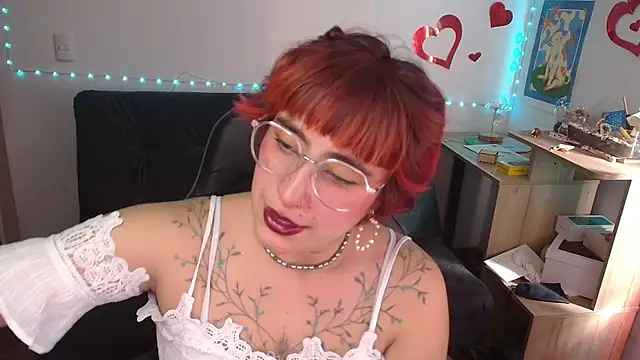 Miacatsito3 online show from 04.24.26