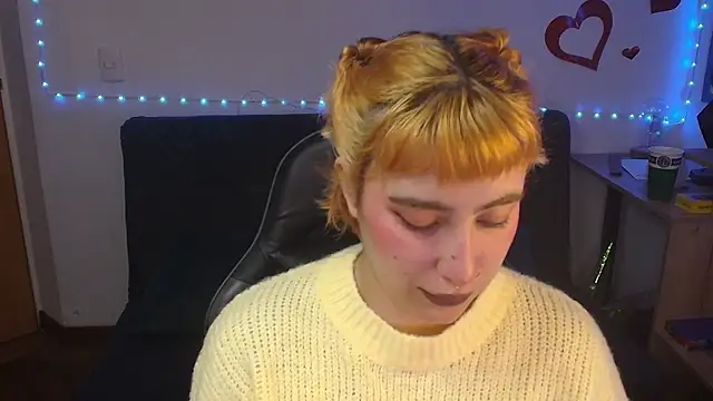 Snapshot of Miacatsito3 chatting on 06.24.26 Miacatsito3 online show from 06.24.26