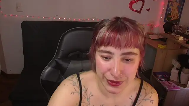 Snapshot of Miacatsito3 chatting on 07.28.26 Miacatsito3 online show from 07.28.26