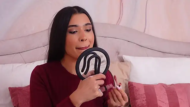 MyaMuse online show from 11.26.25