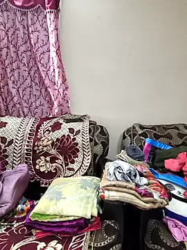 Snapshot of Sowjanya-telugu chatting on 12.22.25 Sowjanya-telugu online show from 12.22.25