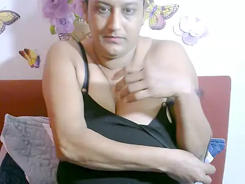 Indiansexyboobs18 online show from 09.16.25