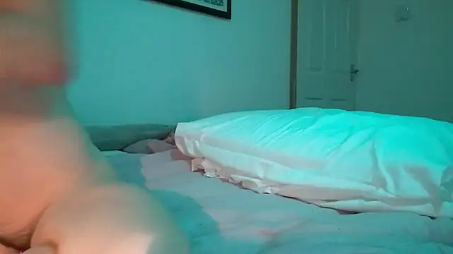 TinaBeena online show from 10.14.25