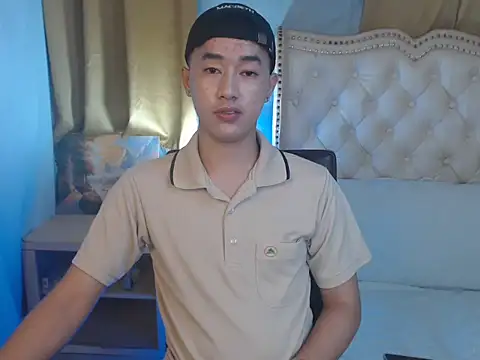 Snapshot of mr_chandy chatting on 10.23.25 mr chandy online show from 10.23.25