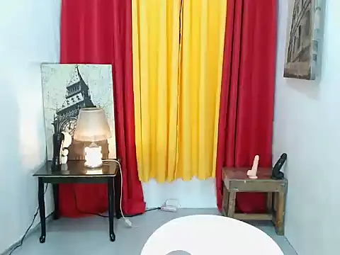 Snapshot of Isabel_Daza chatting on 09.19.25 Isabel Daza online show from 09.19.25