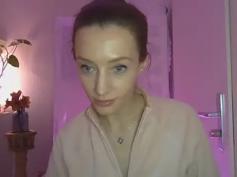 Lasirra online show from 11.30.25