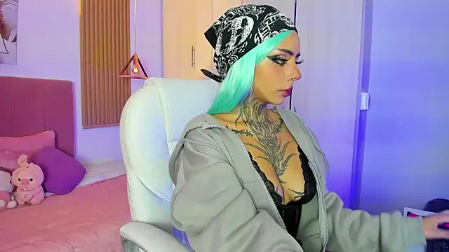 KoraRousee online show from 10.06.25