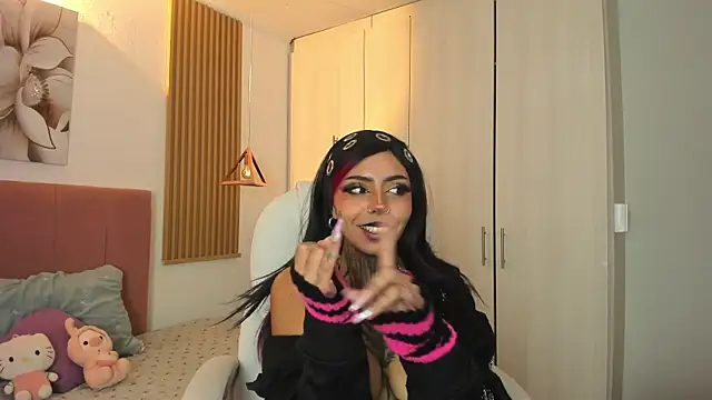 KoraRousee online show from 10.28.25