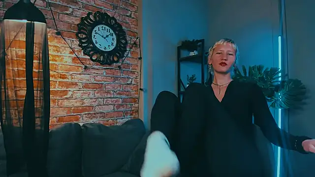 Snapshot of Kim_Waite chatting on 09.27.25 Kim Waite online show from 09.27.25