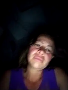 LaraCaliente online show from 10.22.25