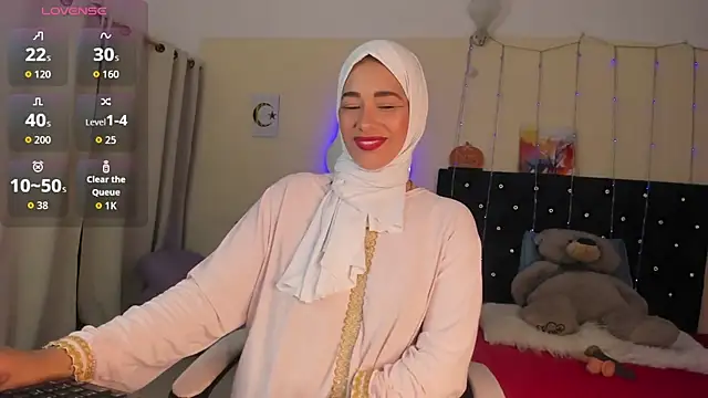 ShanaJamil online show from 04.23.26
