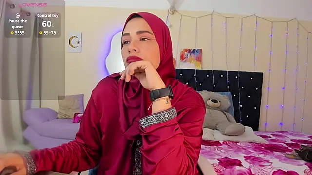 ShanaJamil online show from 05.04.26