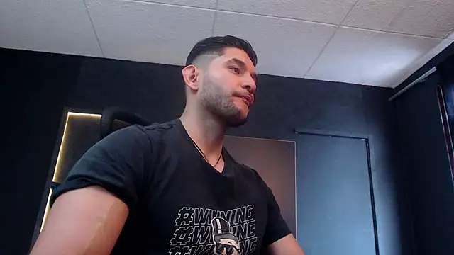 Snapshot of RichardMilleer chatting on 02.12.26 RichardMilleer online show from 02.12.26