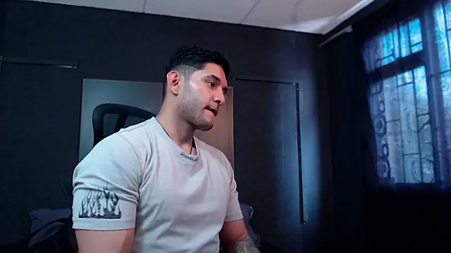 Snapshot of RichardMilleer chatting on 03.07.26 RichardMilleer online show from 03.07.26